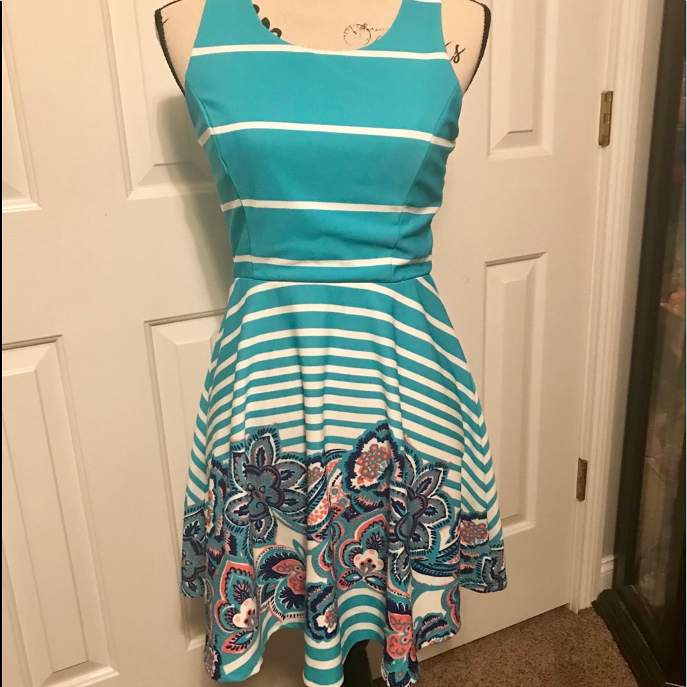 *OWO* Bright Bold Colors & So Flattering in Sz  S